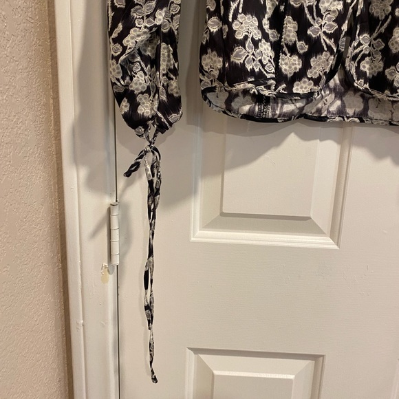 Rebecca Taylor Alicia Top Long Sleeve Buttoned Floral Blouse Size 8 NWT - Picture 5 of 15